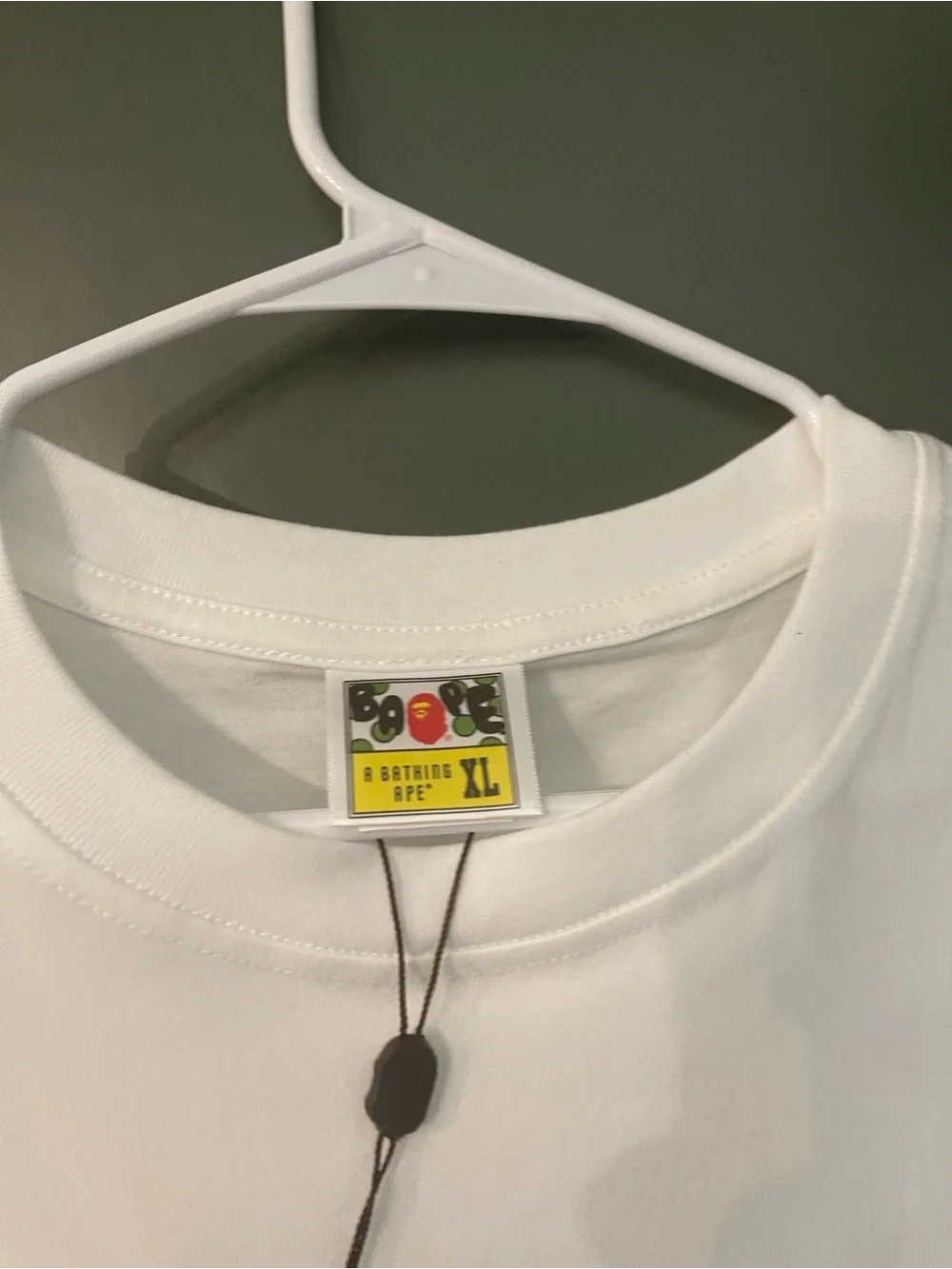 Mens Graphic Design Tee Size XL.